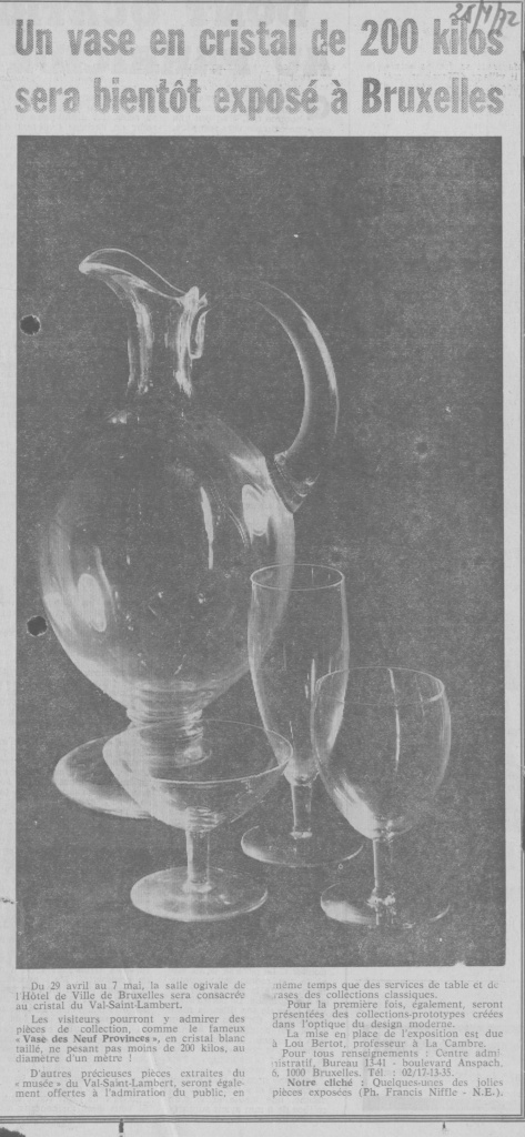 Un vase en cristal de 200 kg