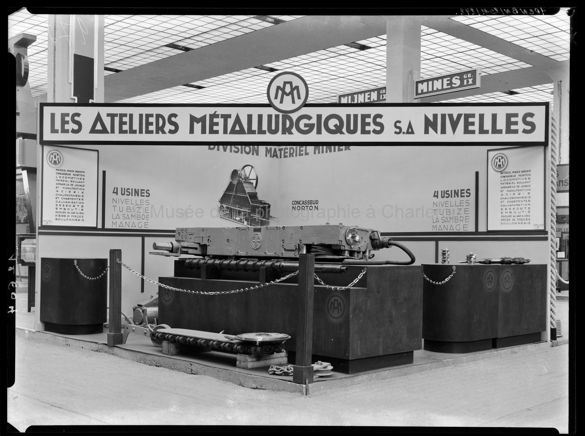 Stand d'exposition des Ateliers métallurgiques de Nivelles